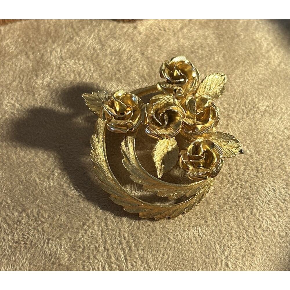 Vintage Coro Gold Tone Rose Flower Wreath Brooch Pin Signed Floral Estate